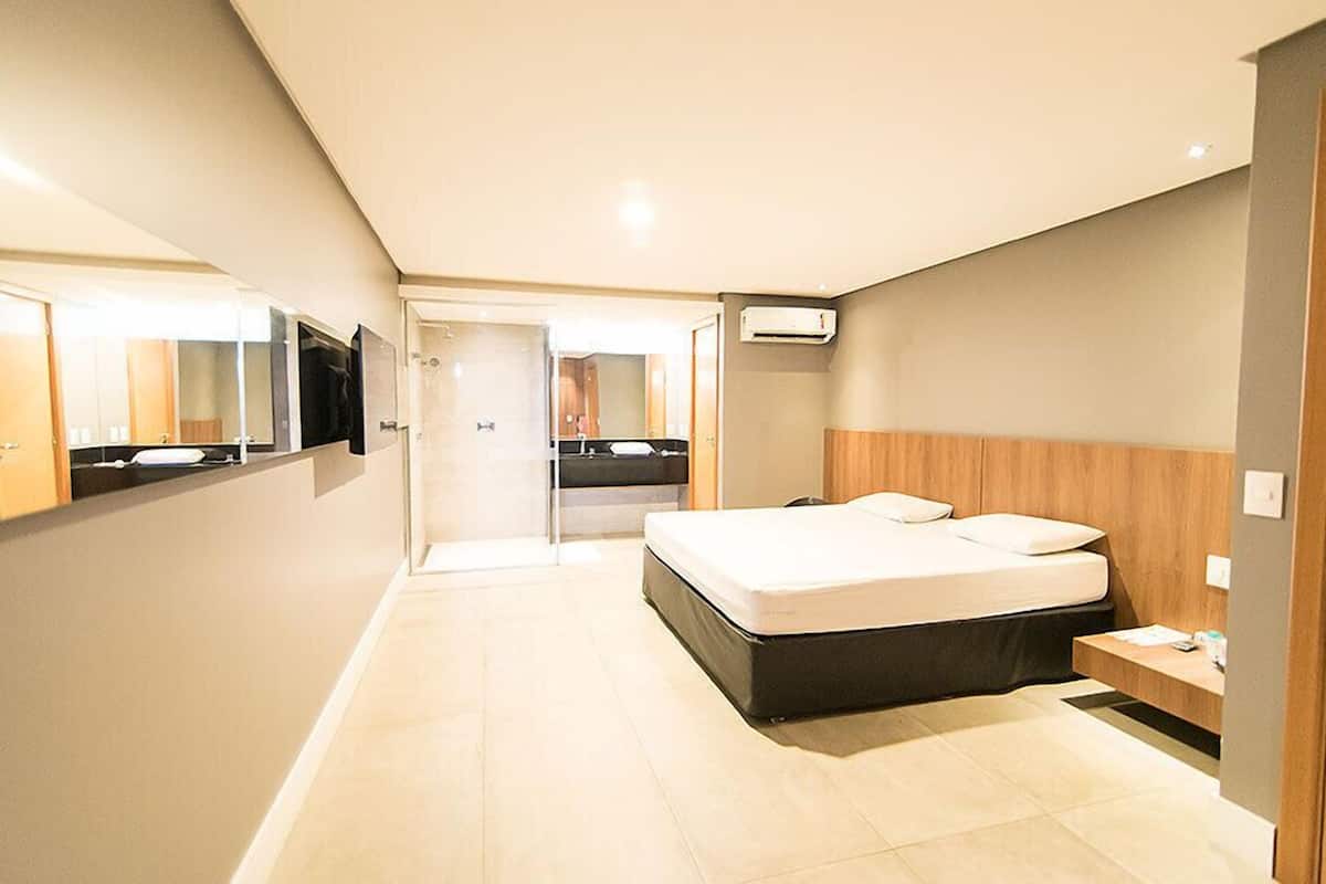 Room (Up)