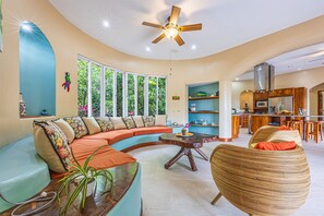 Smart TV, DVD player, foosball, books - Nature Retreat: Infinity Pool + Concierge (Manuel Antonio)