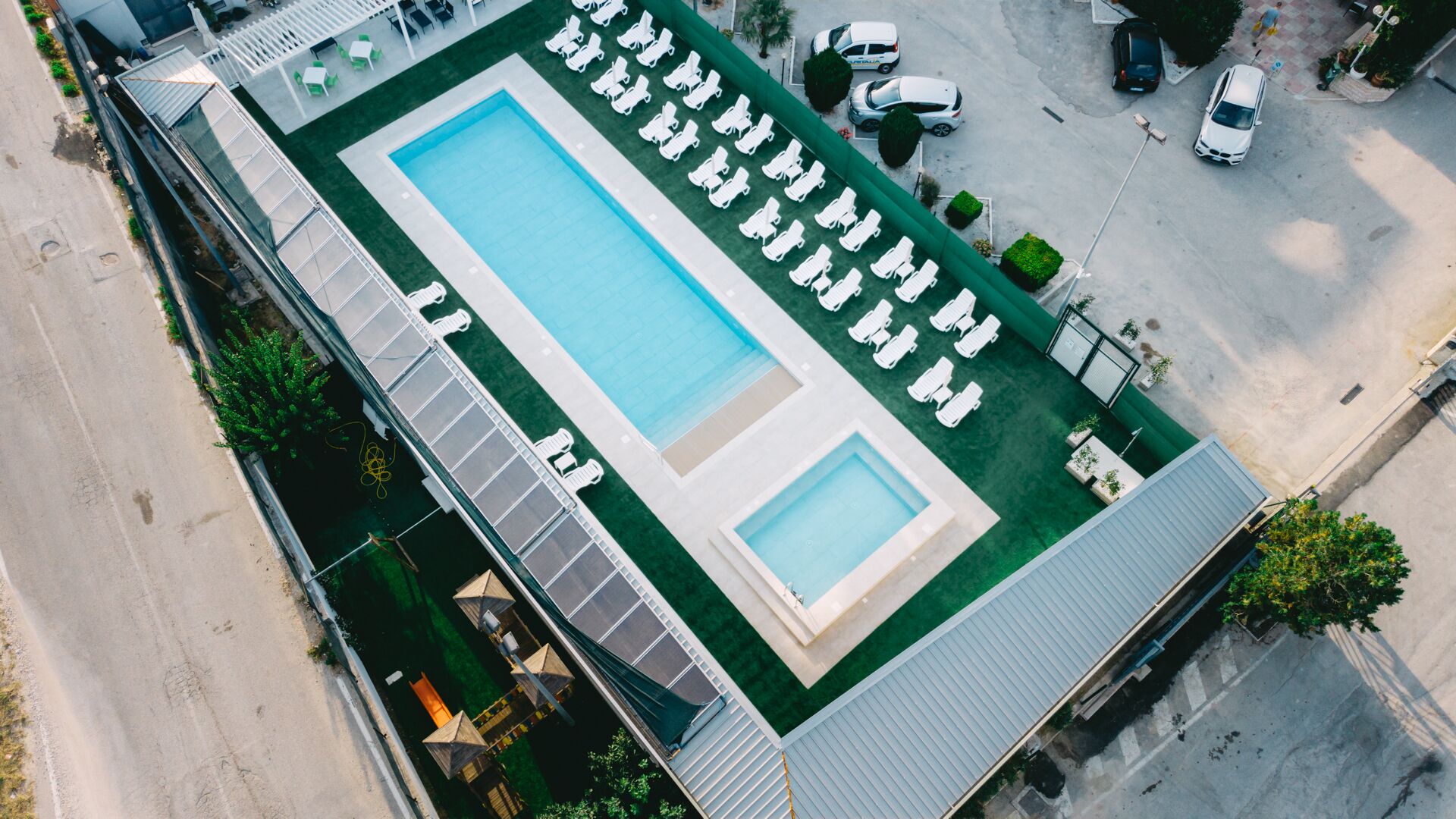 Piscine extérieure (ouverte en saison)