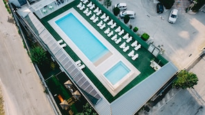 Außenpool (je nach Saison geöffnet)