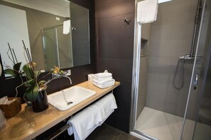 Double Room | Bathroom - Hotel La Tavernetta (Ripalimosani)