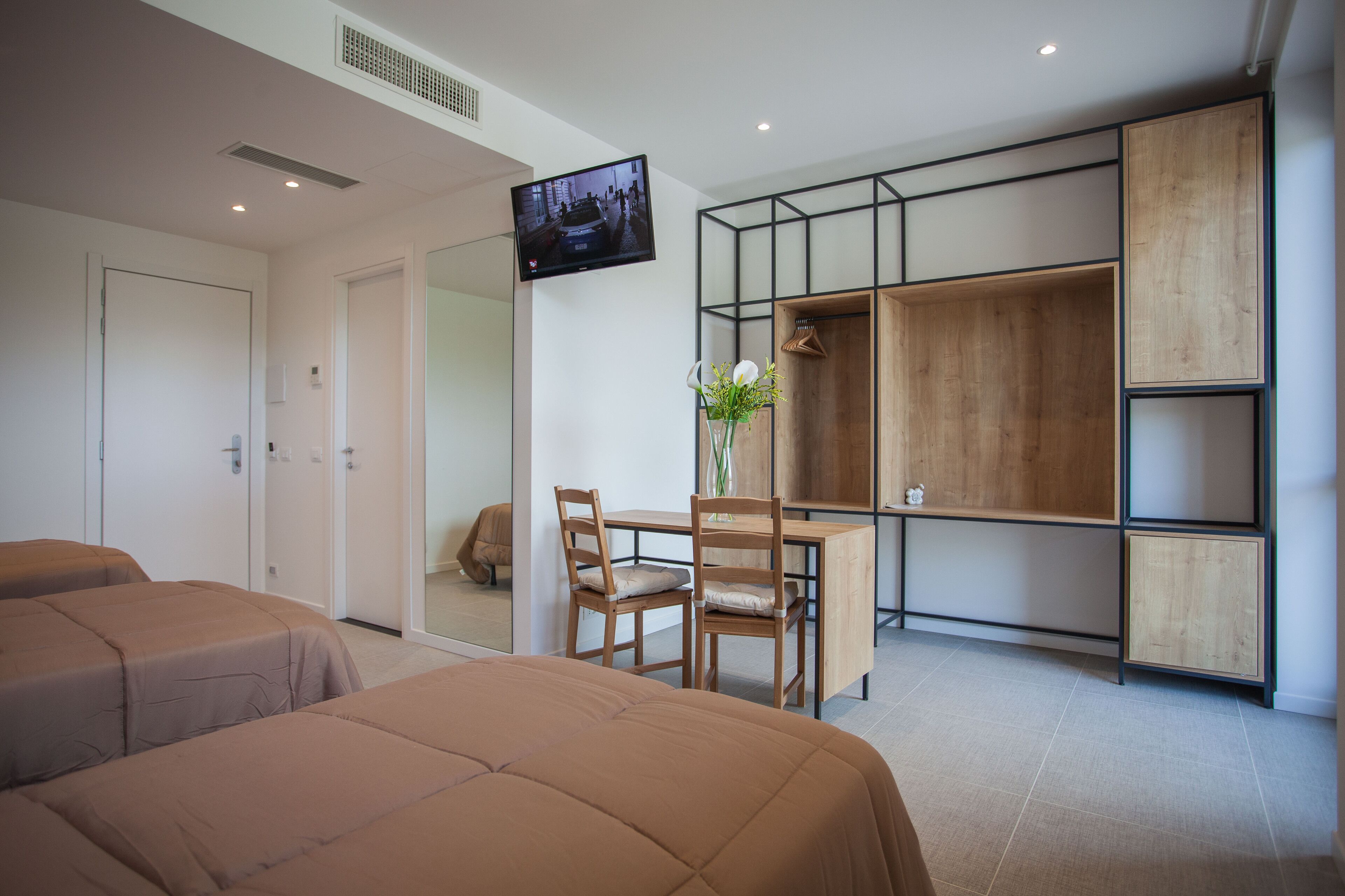 Minibar, bureau, chambres insonorisées, Wi-Fi gratuit