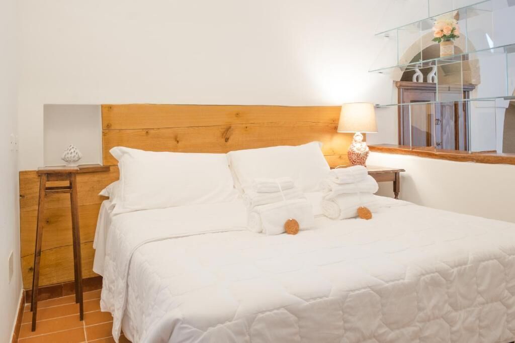 Rom – deluxe, 1 dobbeltseng | Individuelt dekorert, individuelt innredet og skrivebord