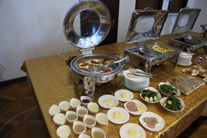 Free daily buffet breakfast  - Reikartz Surxon Termez (Termez)