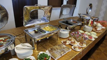 Desayuno buffet incluido todos los días