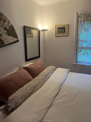 2 habitaciones, escritorio, wifi gratis y ropa de cama