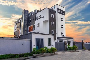 숙박 시설 정면