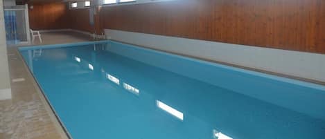 Sisäuima-allas, lämmitetty uima-allas