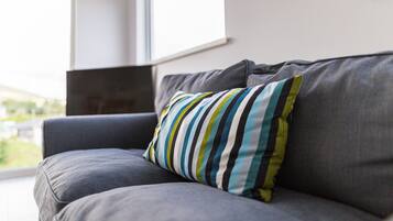 Apartment (for 5) | Living area | Flat-screen TV