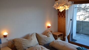 2 bedrooms, Internet