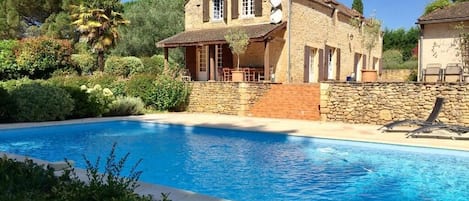 Seasonal outdoor pool, pool umbrellas, sun loungers