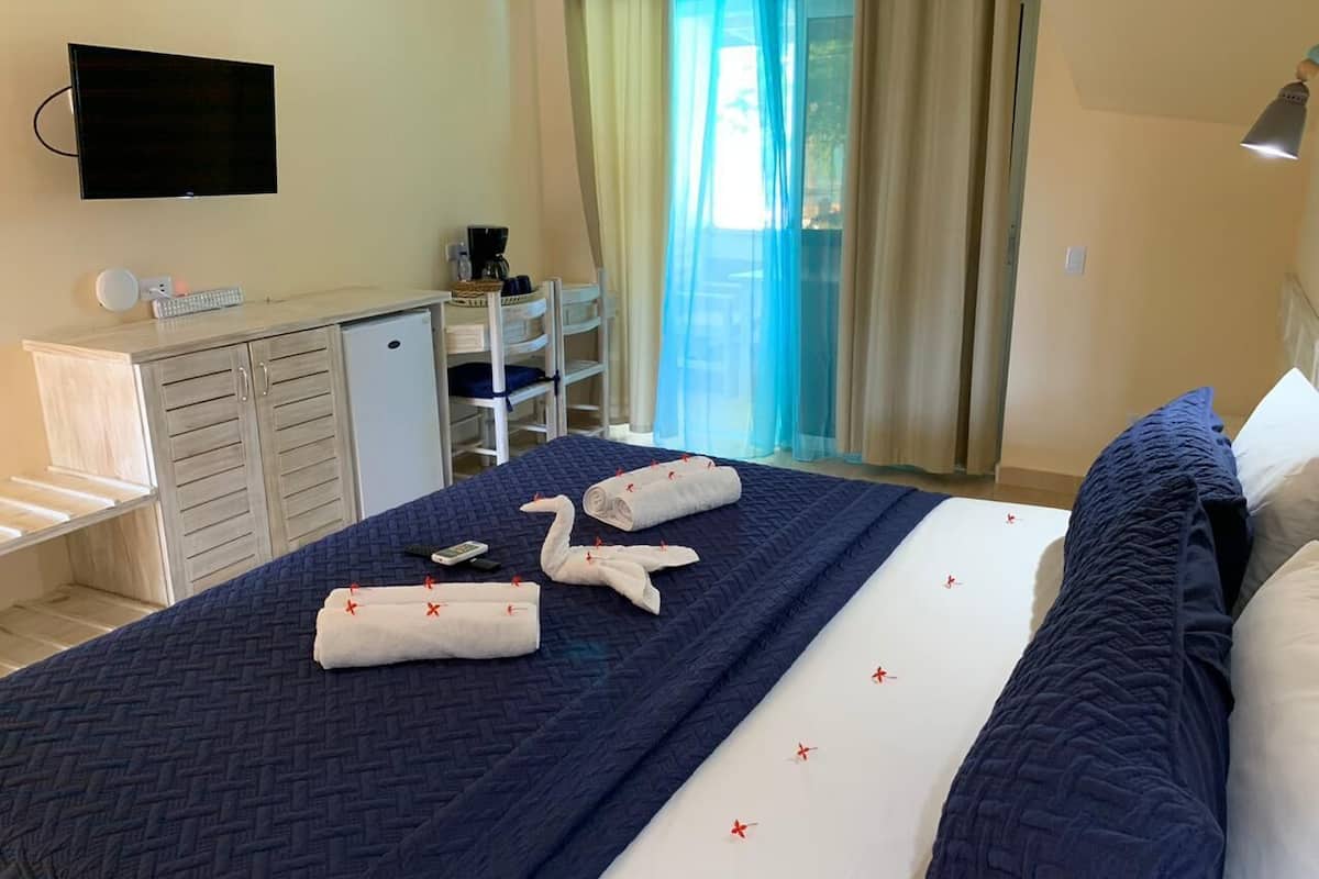 Executive Room | 1 bedroom, Egyptian cotton sheets, premium bedding, Select Comfort beds