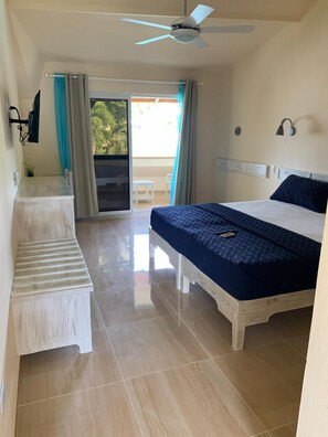 行政客房 | 埃及棉床单、高档床上用品、Select Comfort 床、客房内保险箱