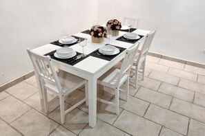 Standard Apartment, 1 Bedroom | Living room | Flat-screen TV - Pretty Space (Milan)