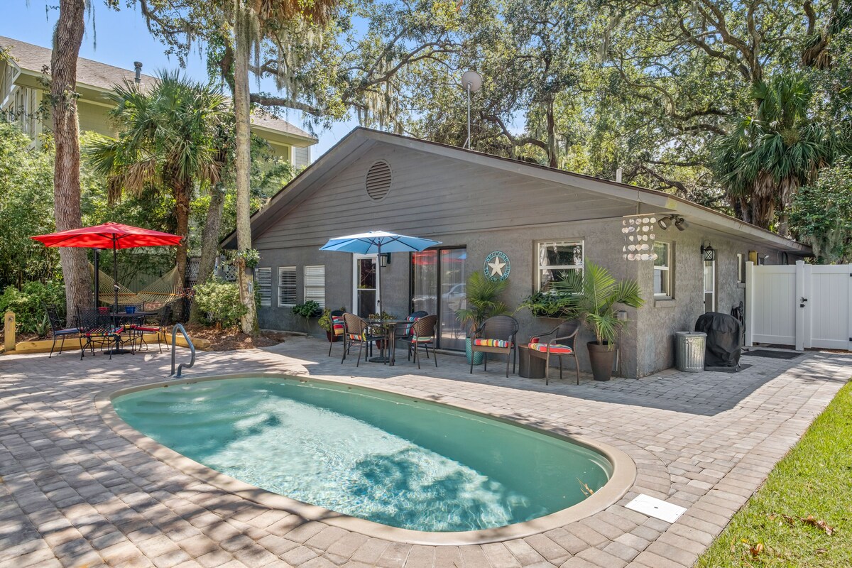 Private Pool 4 Bedroom 2 Bathroom South Forest Beach Home! 2023 Remodel!