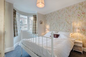 Apartment, 2 Bedrooms | 2 bedrooms, individually decorated, individually furnished - Beach Comber (Hastings)