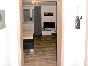 1 habitación, escritorio y insonorización