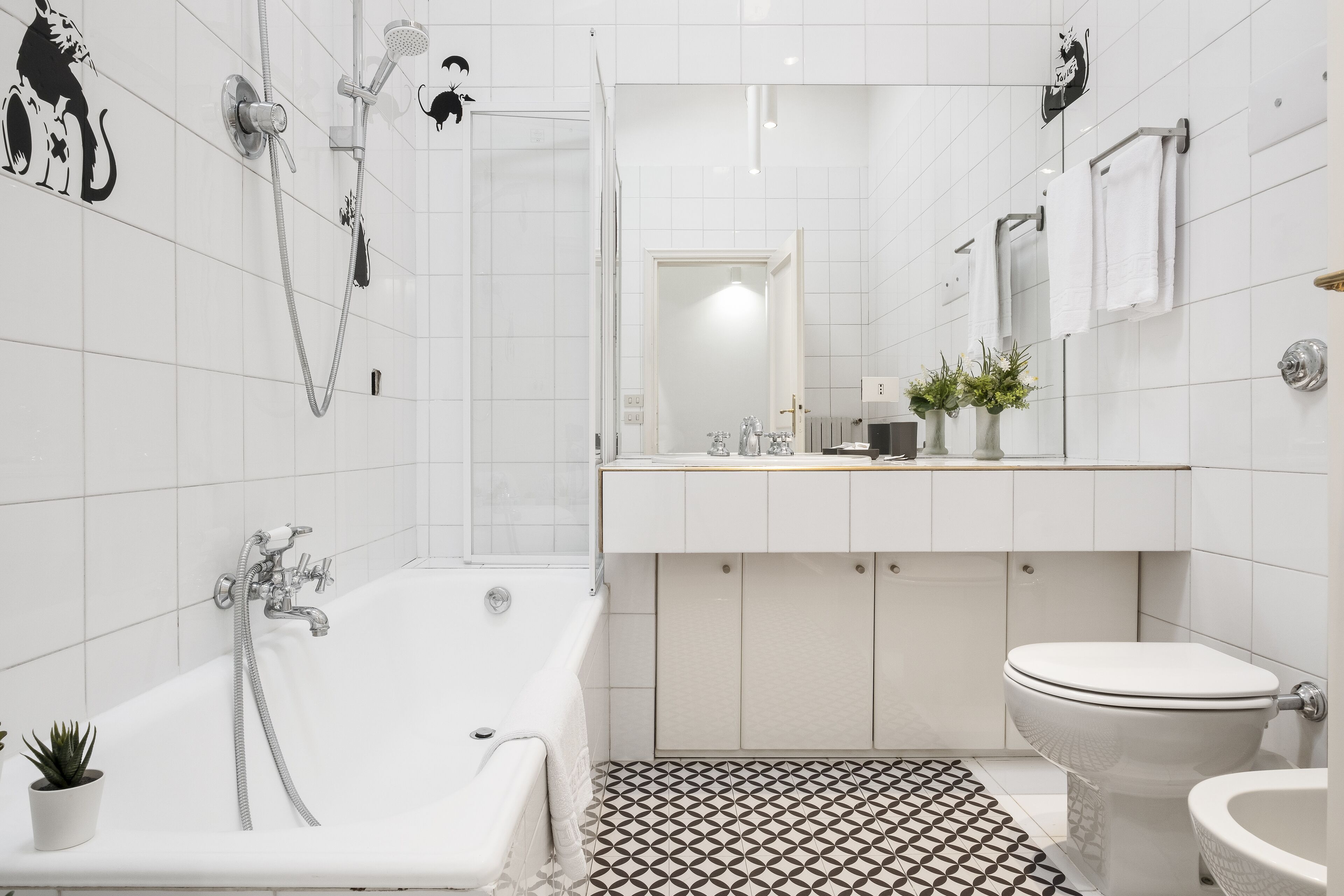 Pratello Elegante e Raffinata Mansarda