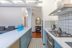 Private kitchen - Pratello Elegante e Raffinata Mansarda (Bologna)