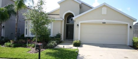 Villa (R1 Westhaven 4 bed / 3 bath) | Exterior