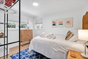 3 soverom, strykejern/-brett, wi-fi og sengetøy