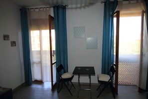 Tägliches inbegriffenes großes Frühstück