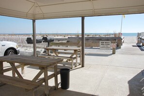 Balcony - Island Winds West 678 (Gulf Shores)