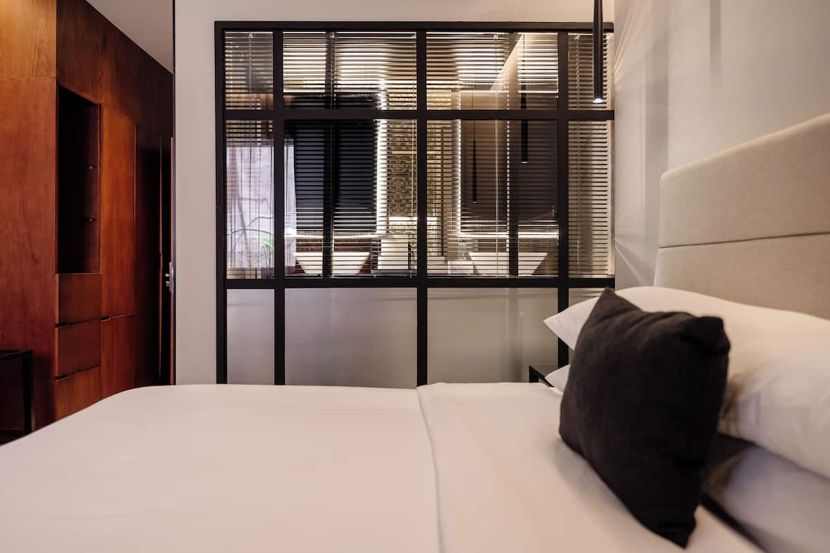 standard single room | 1 bedroom, down duvets, tempur-pedic beds, individually furnished