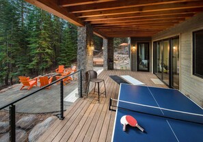 Outdoor dining - New modern home with spectacular view on 5 private acres (Truckee)