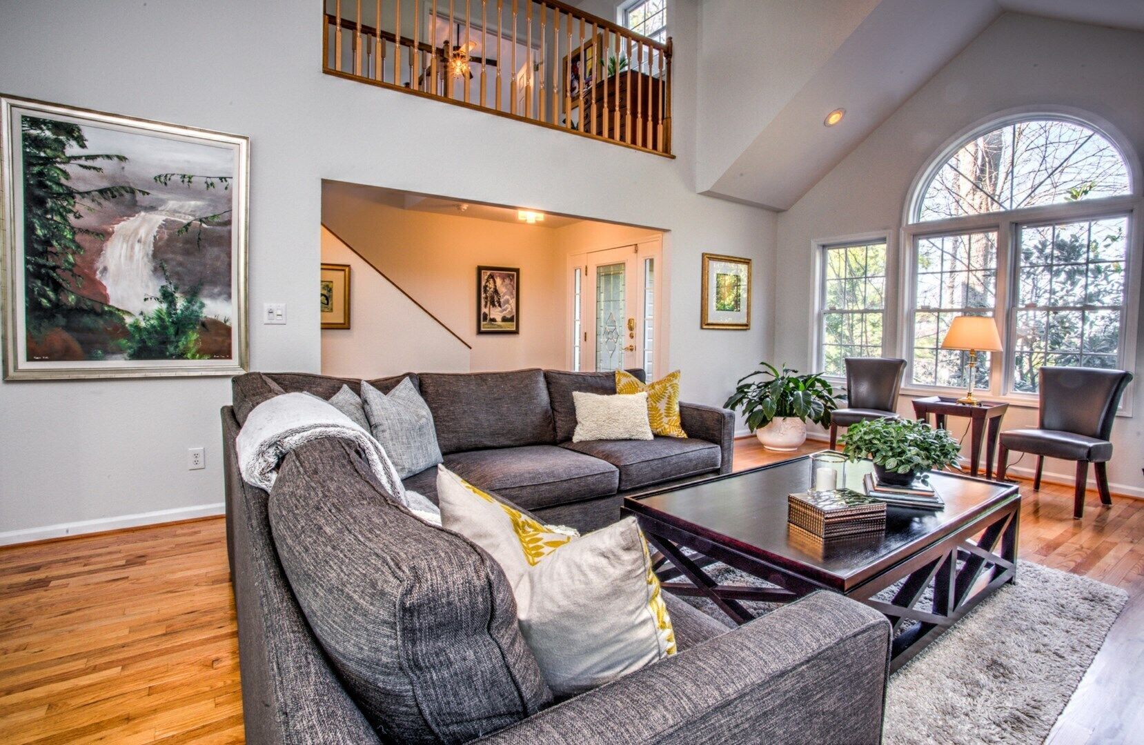 Town Mountain Breeze - Top of the mountain, close to Asheville!