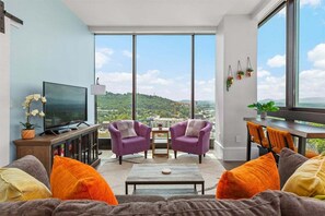 Smart TV, stereo - Endless Sunset Retreat | Arras Vacation Rentals (Asheville)