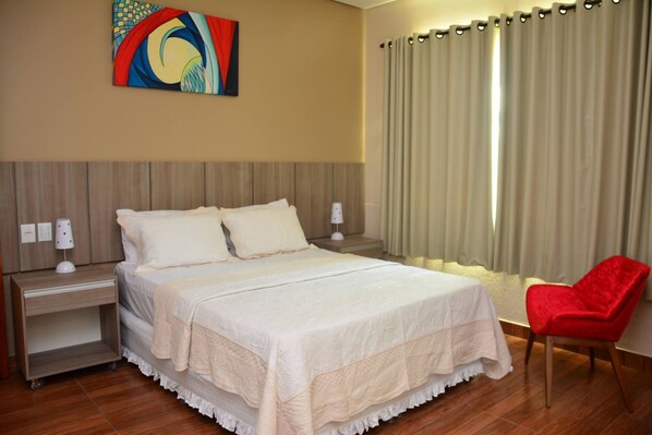 Double Room | Minibar, free WiFi, bed sheets