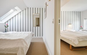 2 bedrooms, free WiFi