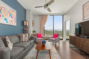 Smart TV - Southern Exposure | Arras Vacation Rentals (Asheville)