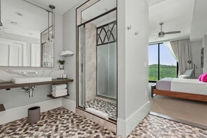 Shower, hair dryer, towels - Southern Exposure | Arras Vacation Rentals (Asheville)
