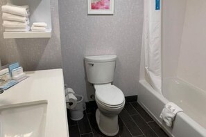 Room - Hampton Inn & Suites Pittsburgh New Stanton (New Stanton)