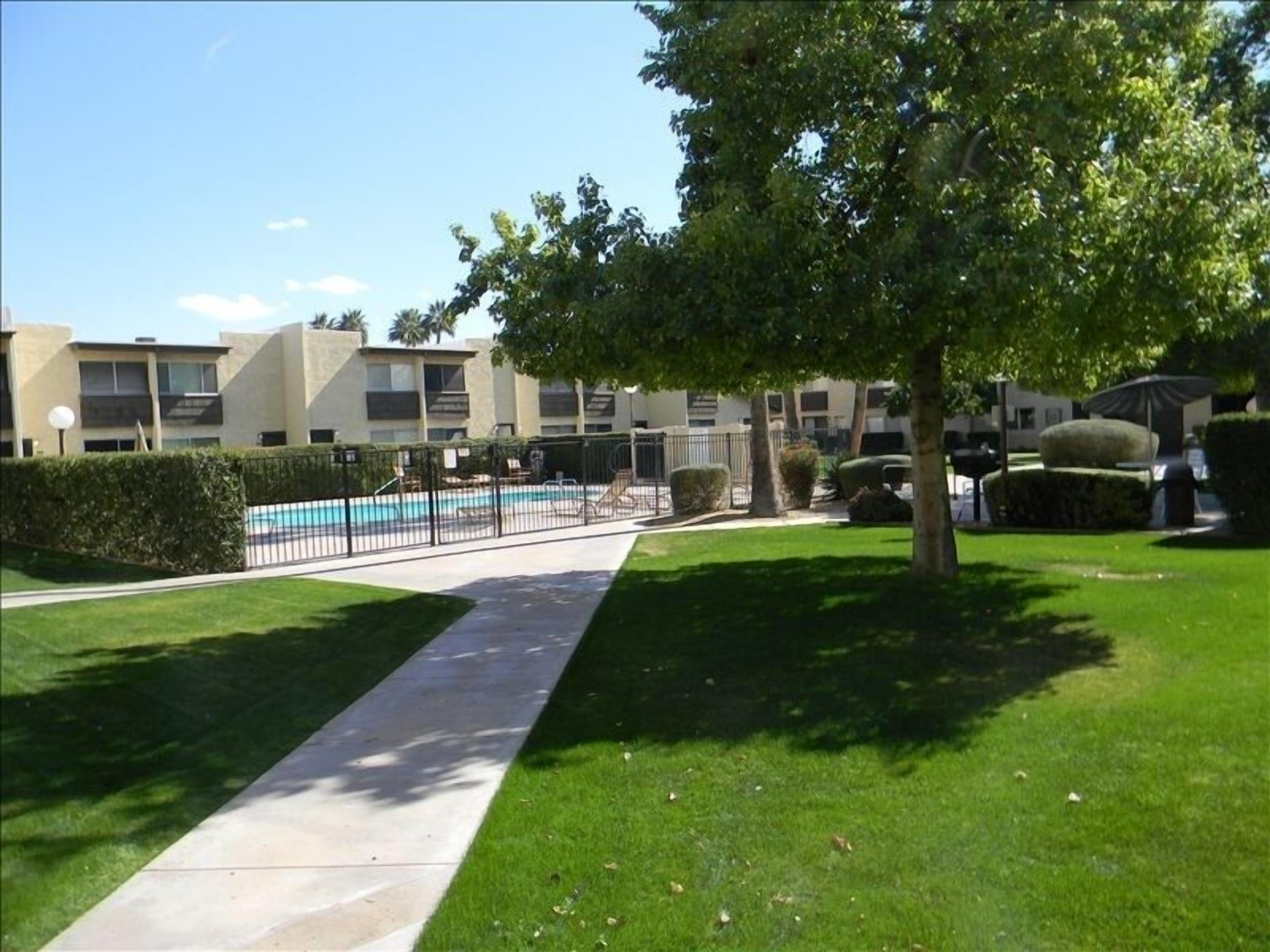 A Warm and Cozy Retreat in the Heart of Scottsdale