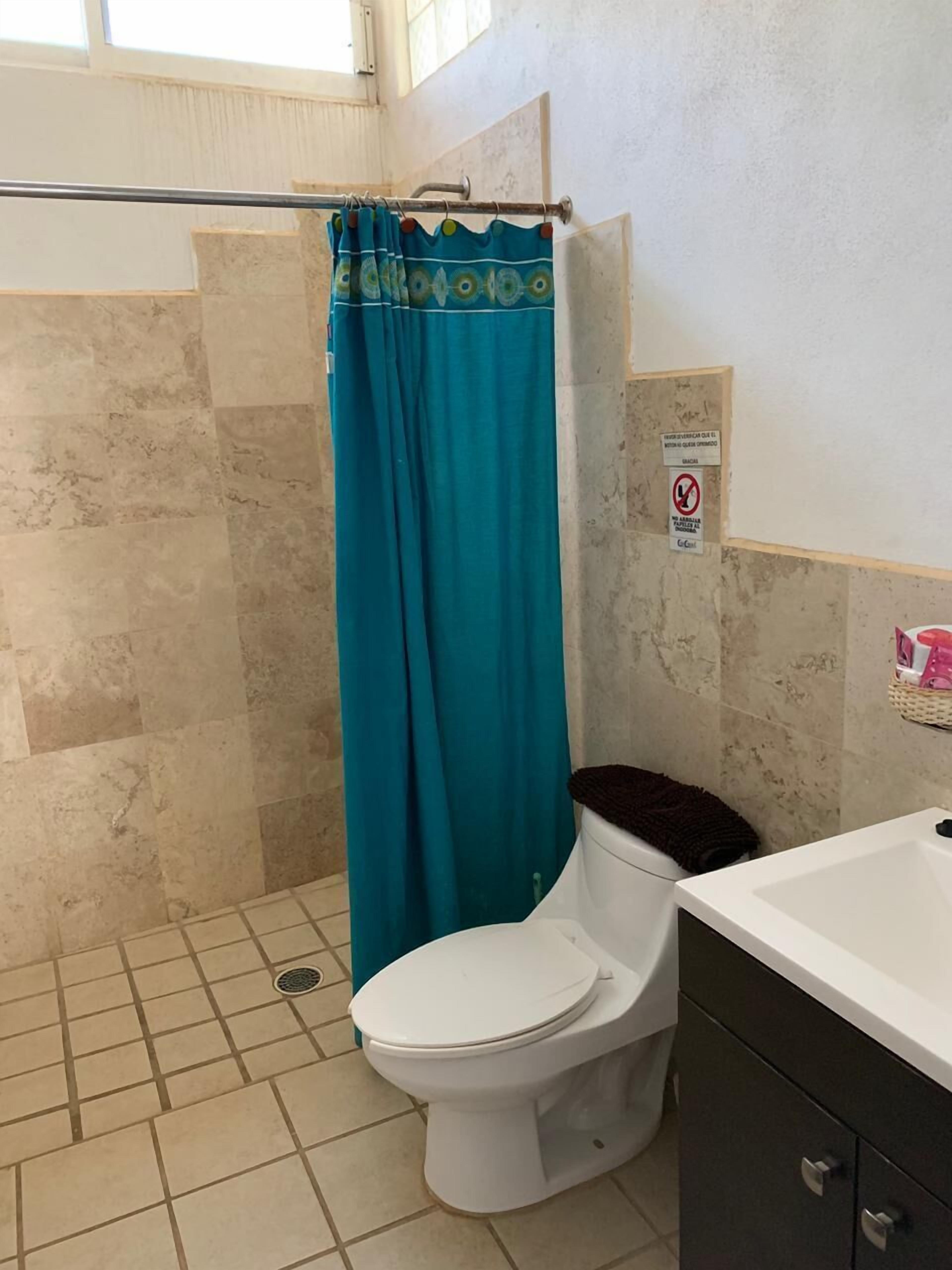 apartment | bathroom | shower, towels, soap, shampoo