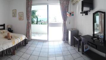 Caja de seguridad en la habitación, wifi gratis y ropa de cama