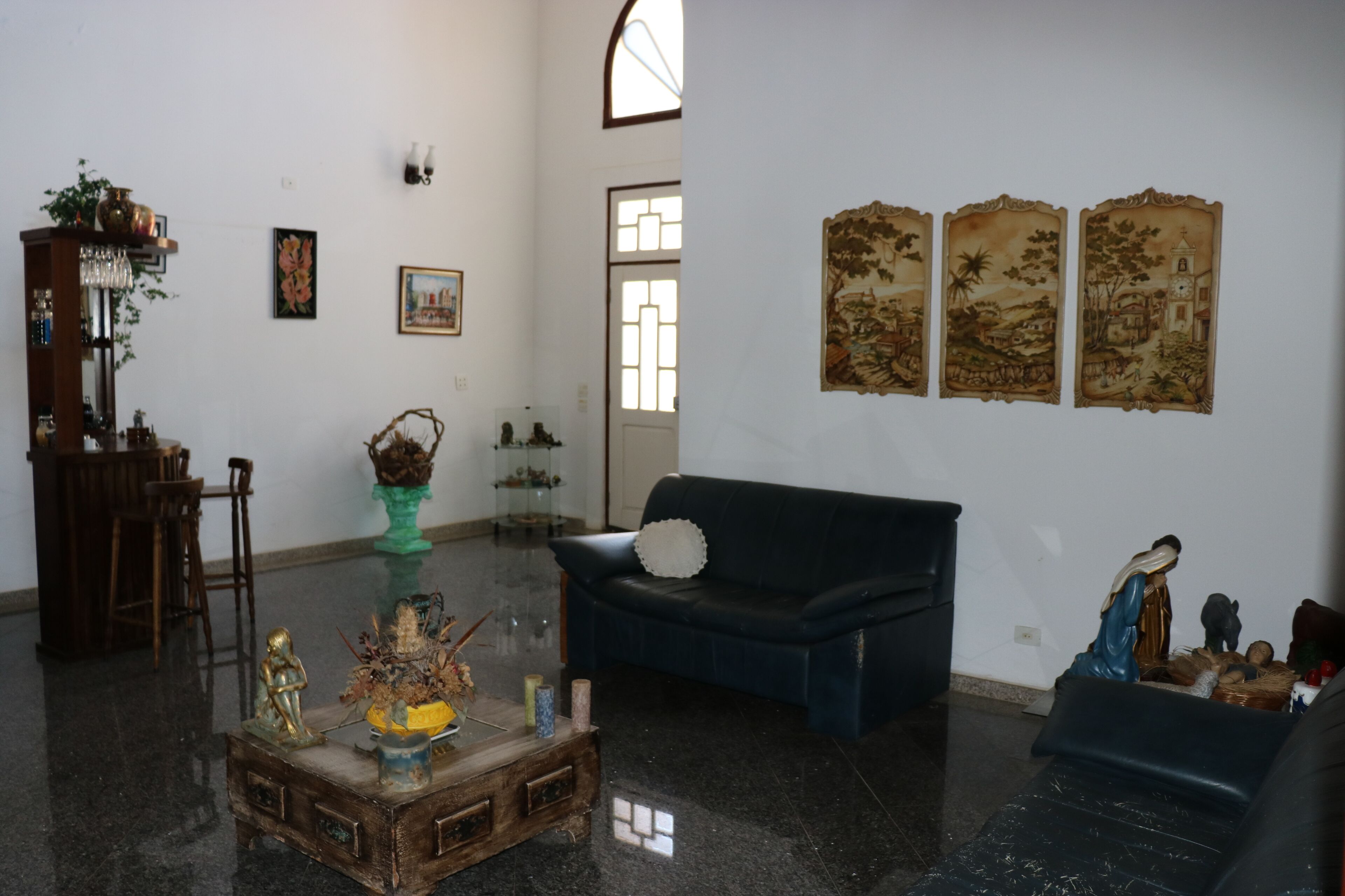 Large home in gated community for family reunion, friends or season