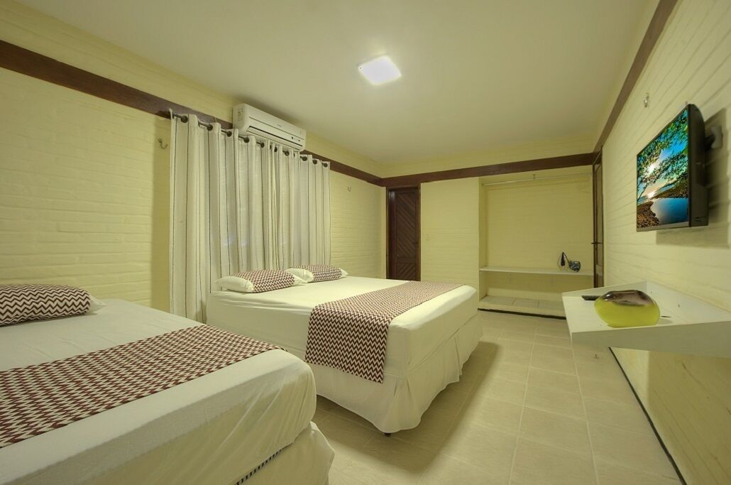 Beautiful House Near Beach and WATER PARK - B. PARK-FARMS OF THE BEACH-CE