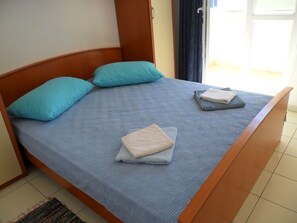 Wifi gratis y ropa de cama