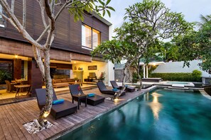 Front of property – evening/night - Paya Paya Villa (Seminyak)