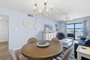 Interior - 310 - Incredible ocean and pool views 1 bedroom (New Smyrna Beach)