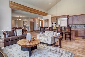 Flat-screen TV, fireplace