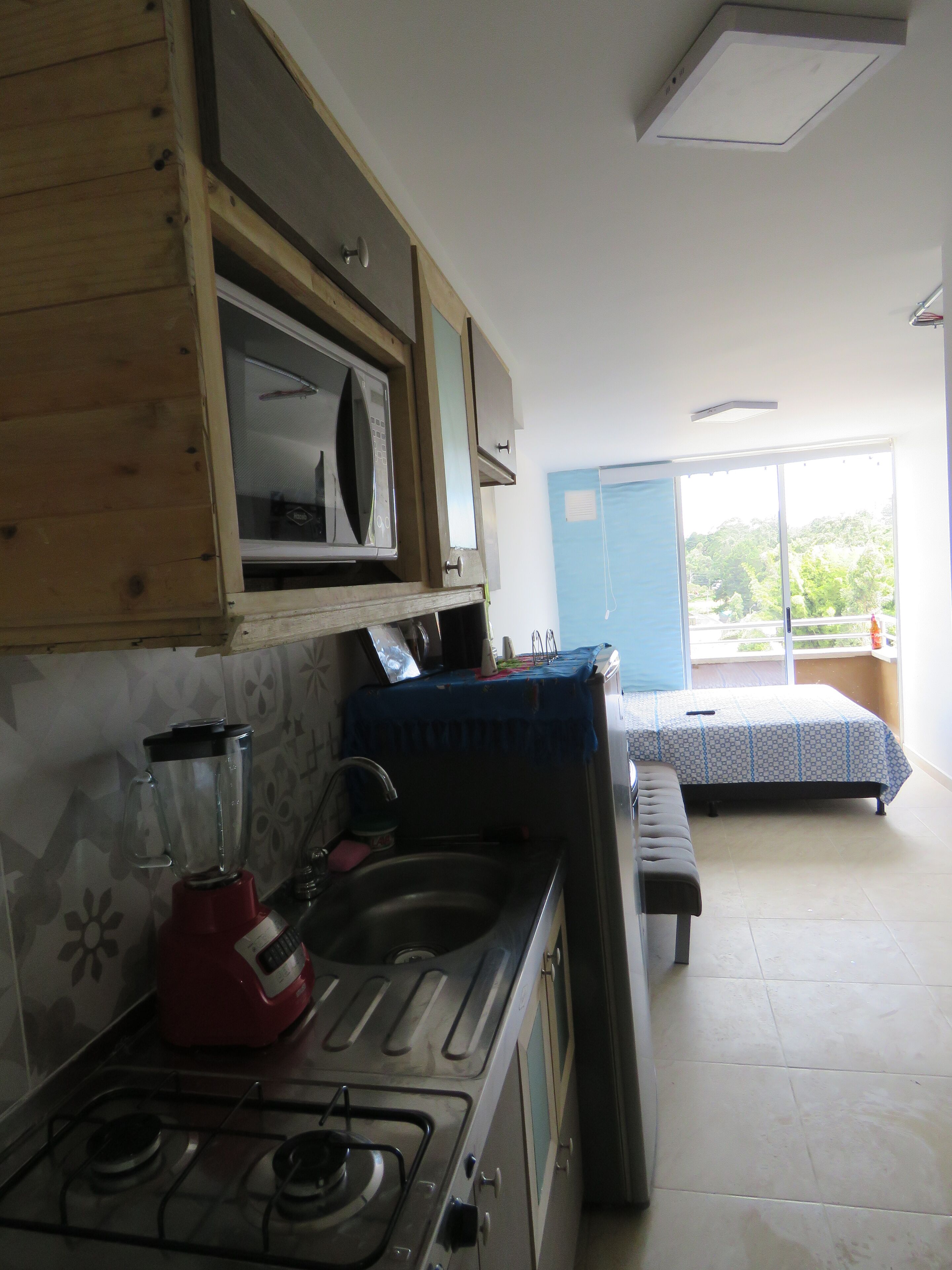 ubicado en el ingreso de Marinilla zona plana, excelente trasporte