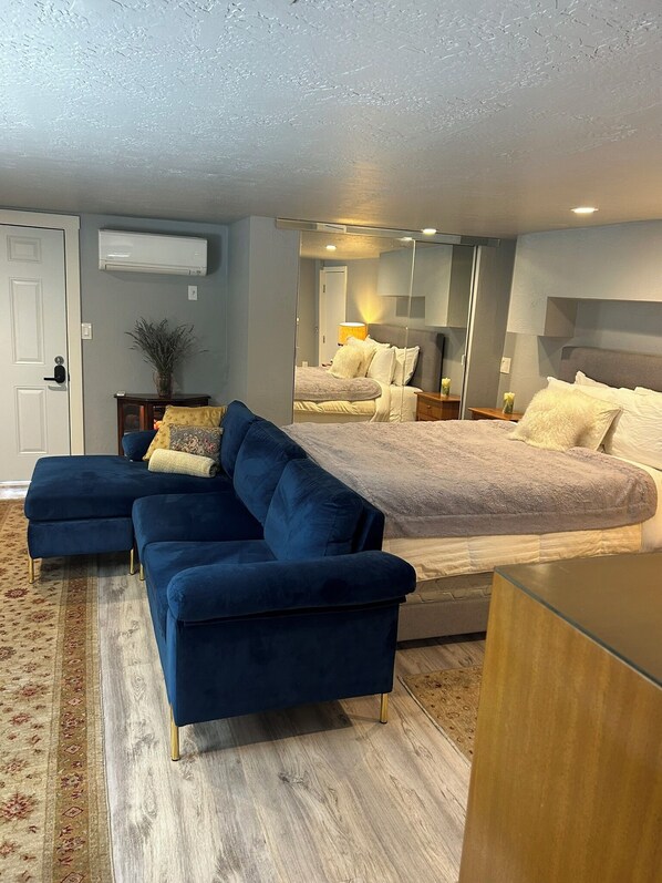 1 bedroom, desk, iron/ironing board, free WiFi