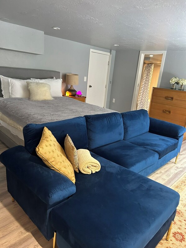 1 bedroom, desk, iron/ironing board, free WiFi