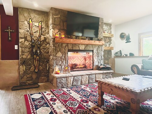 3,200 sq. ft home perfect for family gatherings!