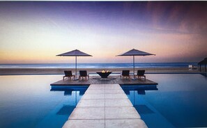 Außenpool, Infinity-Pool